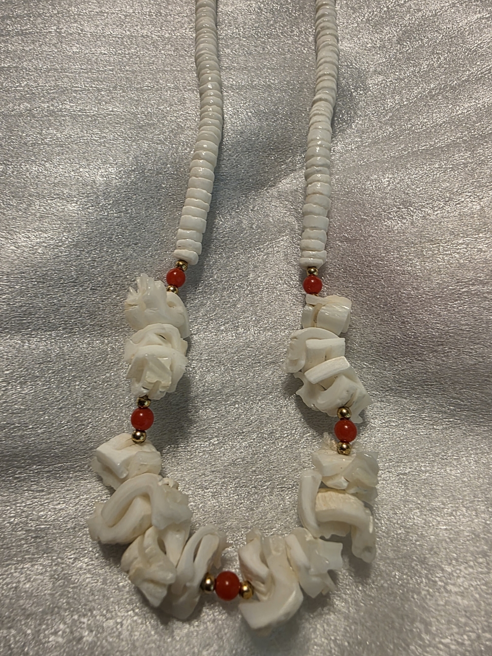 Vintage Hawaiian White Puka Shell & Carved Coral Chunky Necklace Beachy